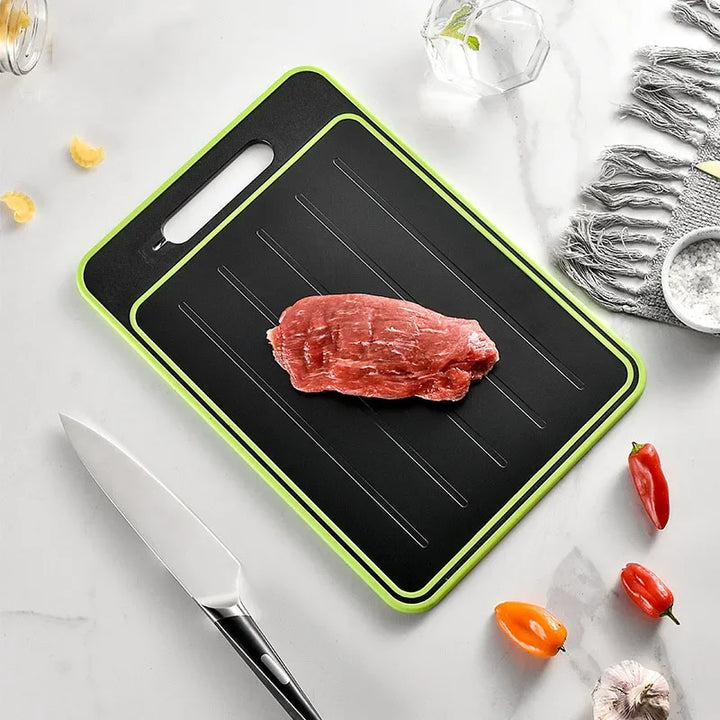 Double-sided cutting board with defrosting plate - BladeBoard