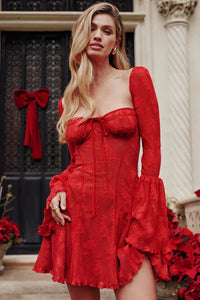 Verspieltes Spitzen-Minikleid mit langen Ärmeln – Arielle
