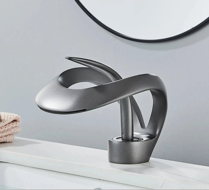 Mischwasserhahn mit Wasserfallauslauf - Flowarc