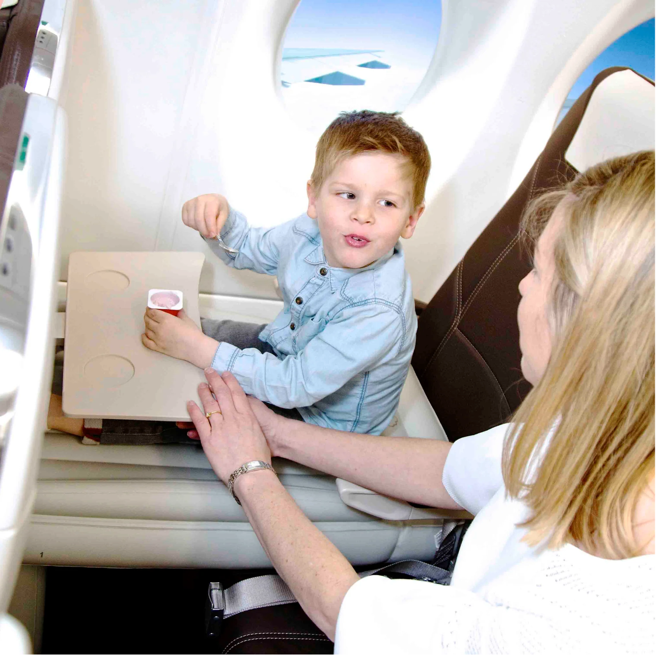 Aufblasbares Flugzeugbett – CloudNap