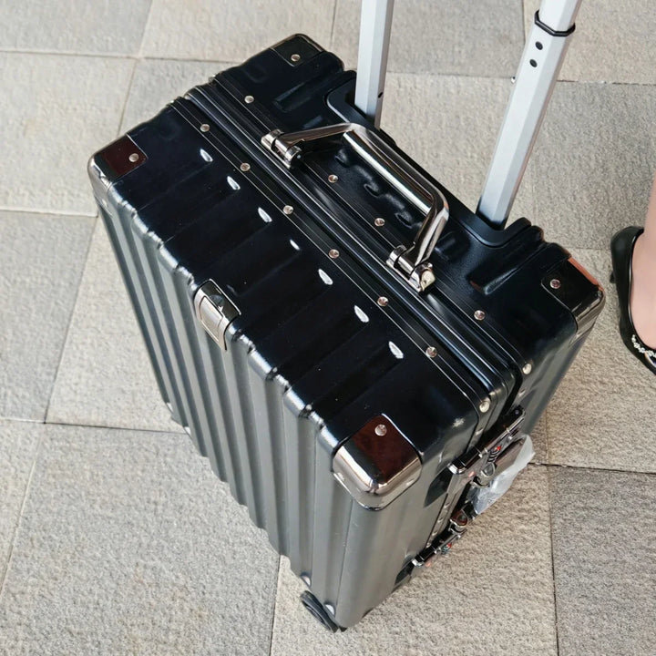 Hartschalenkoffer mit Aluminiumrahmen – Vilnius