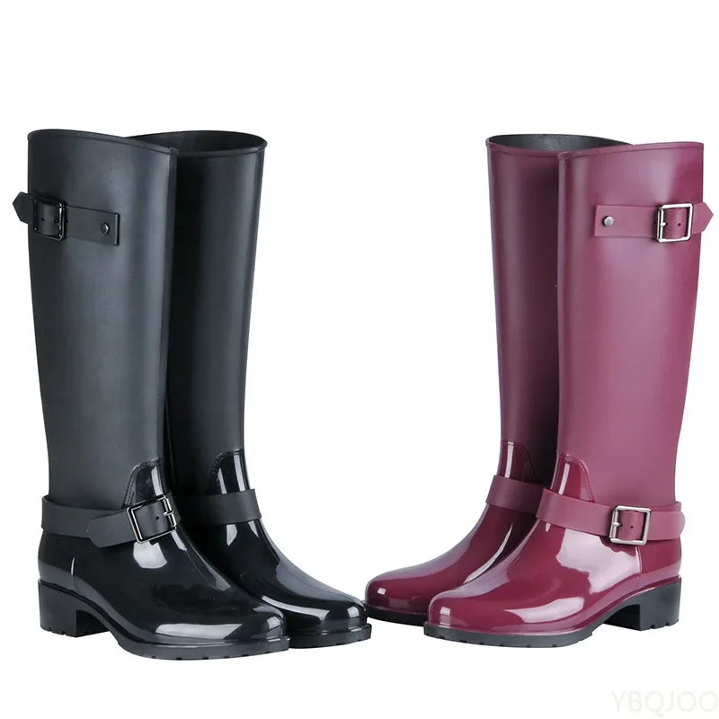 Damen Regenstiefel hoch wasserdicht mit Schnallen & Blockabsatz – Elenya