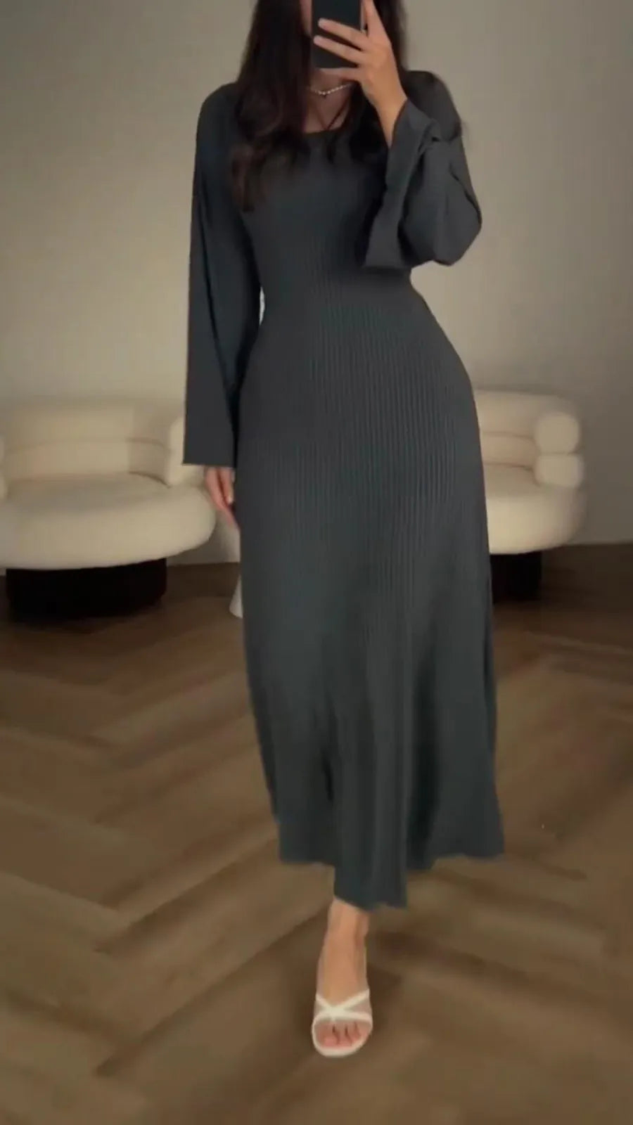 Elegantes Bodycon-Maxikleid mit Schnürung – Valencia