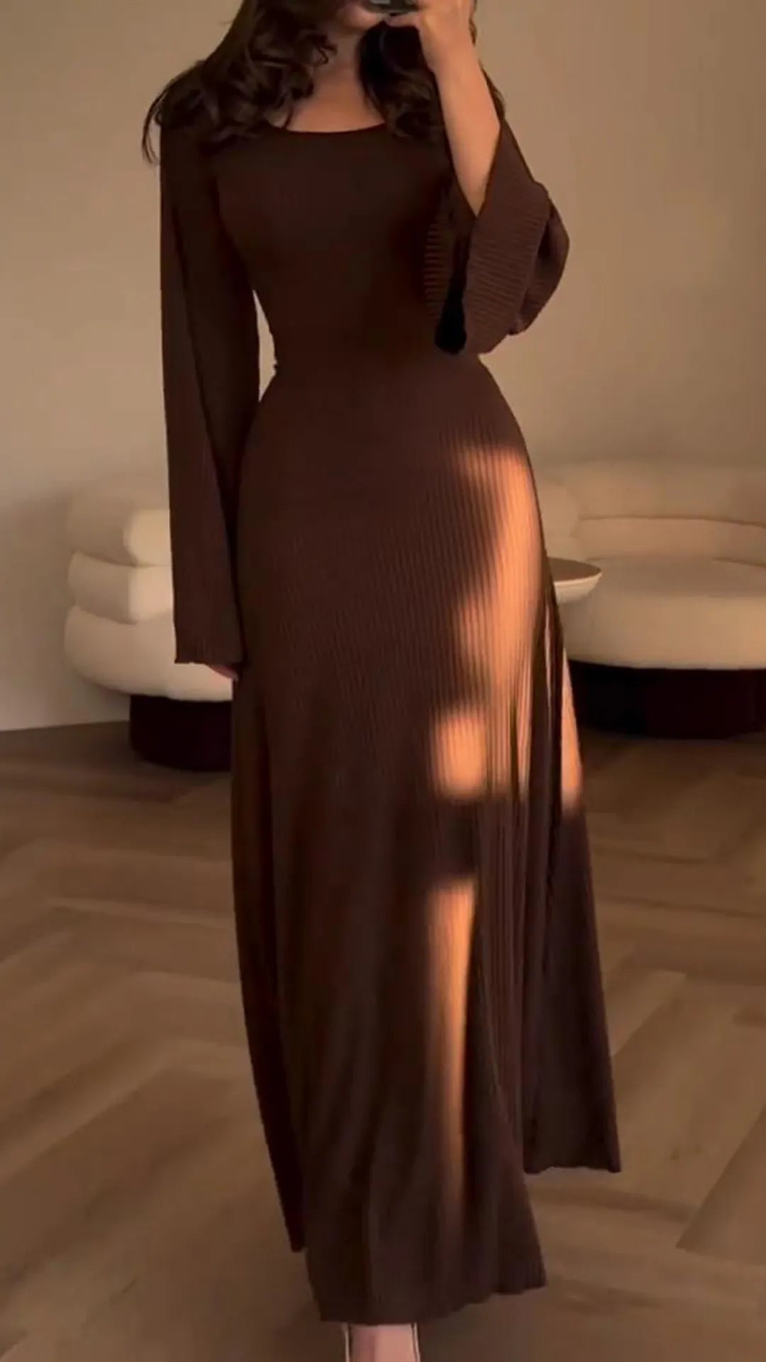 Elegantes Bodycon-Maxikleid mit Schnürung – Valencia