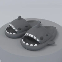 Unisex Lightweight Summer Slippers with Shark Design – FinSteps