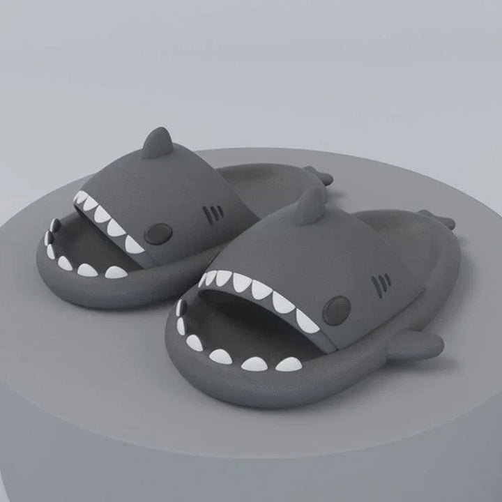 Unisex Lightweight Summer Slippers with Shark Design – FinSteps