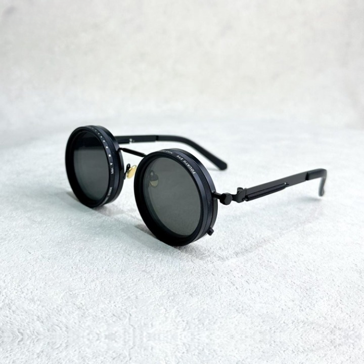 Handgefertigte Sonnenbrille mit Verstellbarer Linsendämpfung und UV-Filter - OptiShade Pro ND9