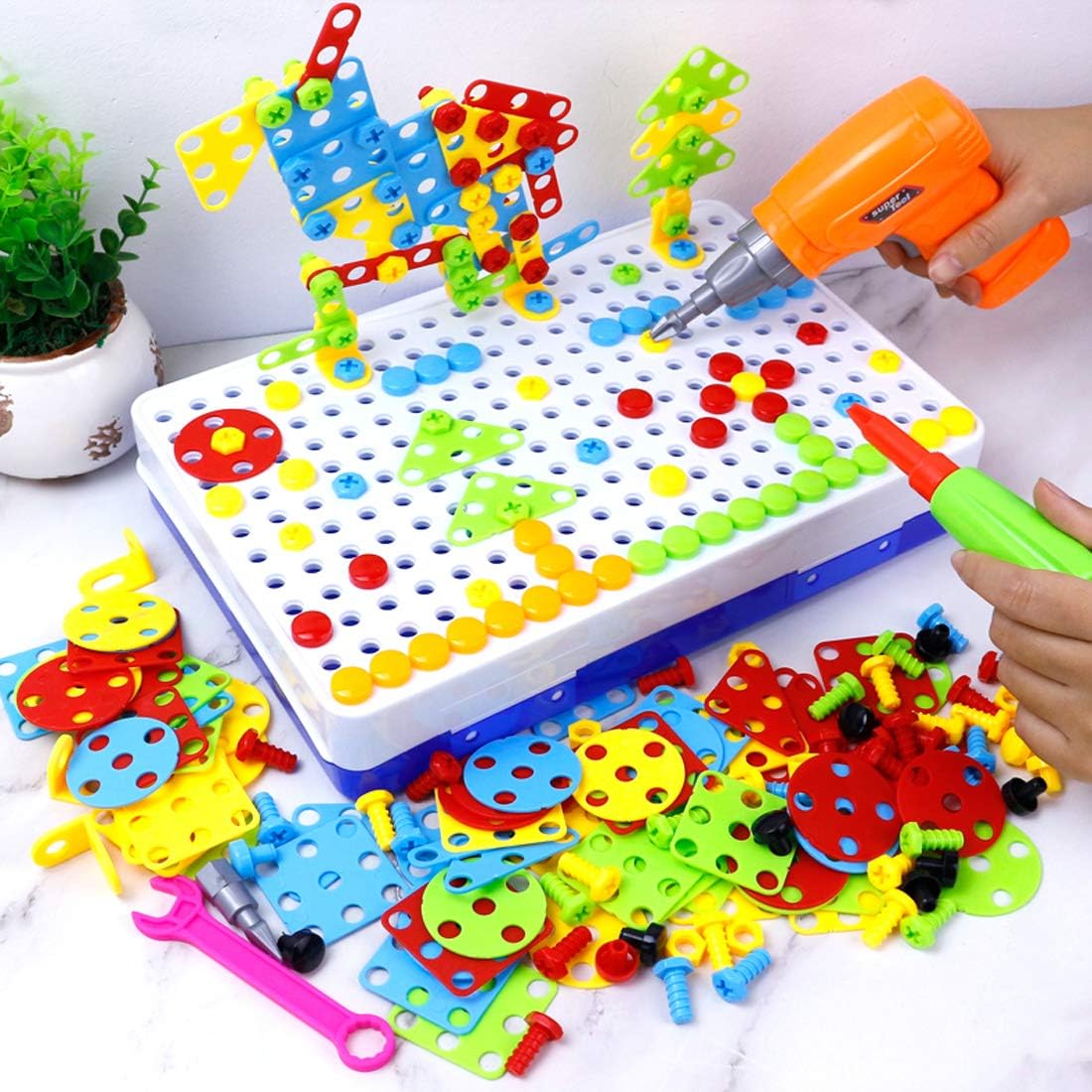 Kreatives Bauset mit Spielzeugbohrer - BuildyDrill