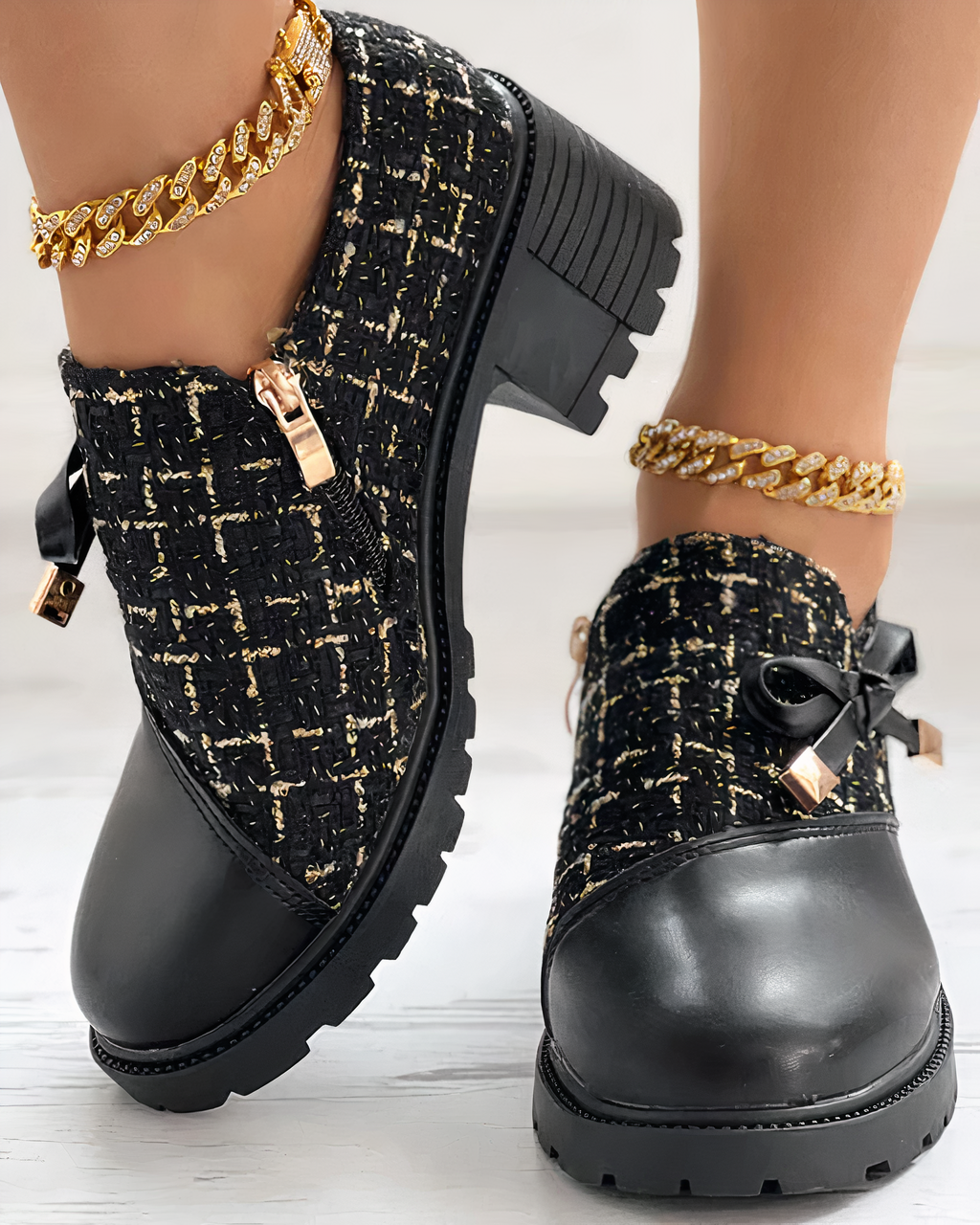 Elegante Blockabsatz-Schuhe mit spitzen Akzenten – Florina