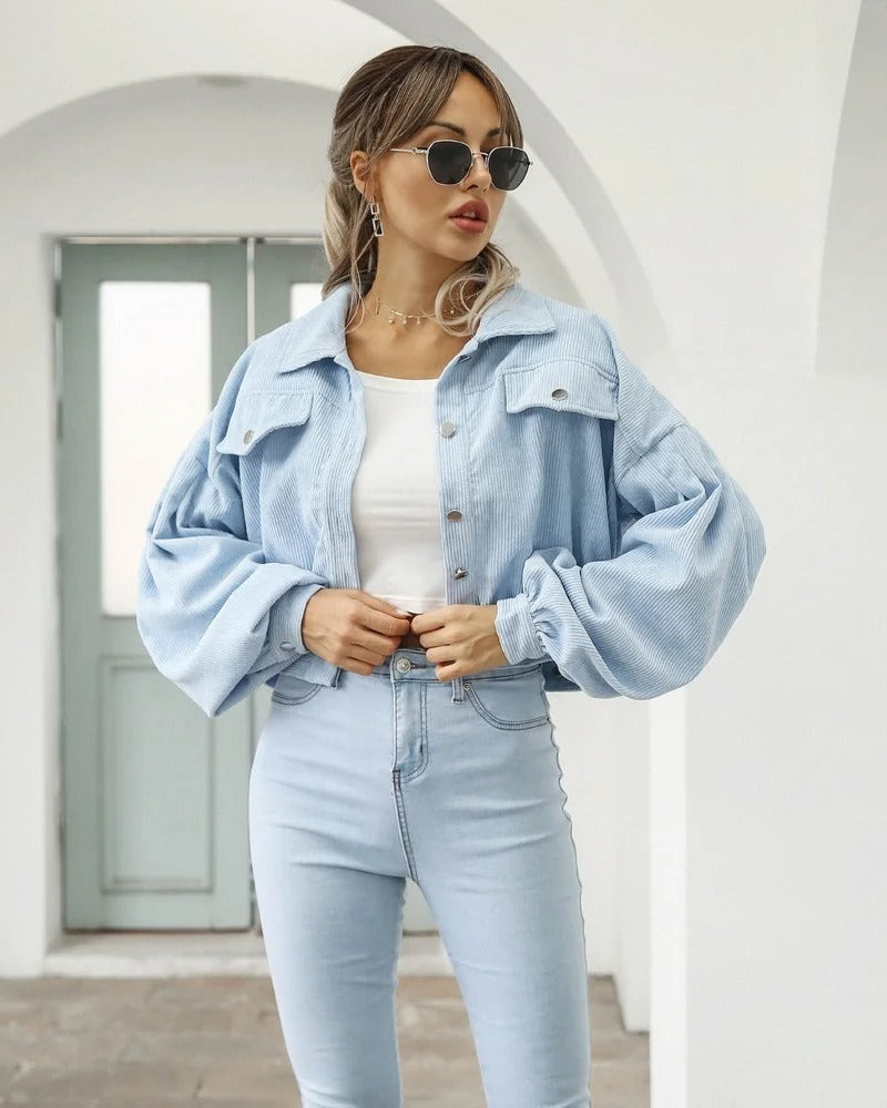 Kurzes Jeansjäckchen mit Stil – Amira