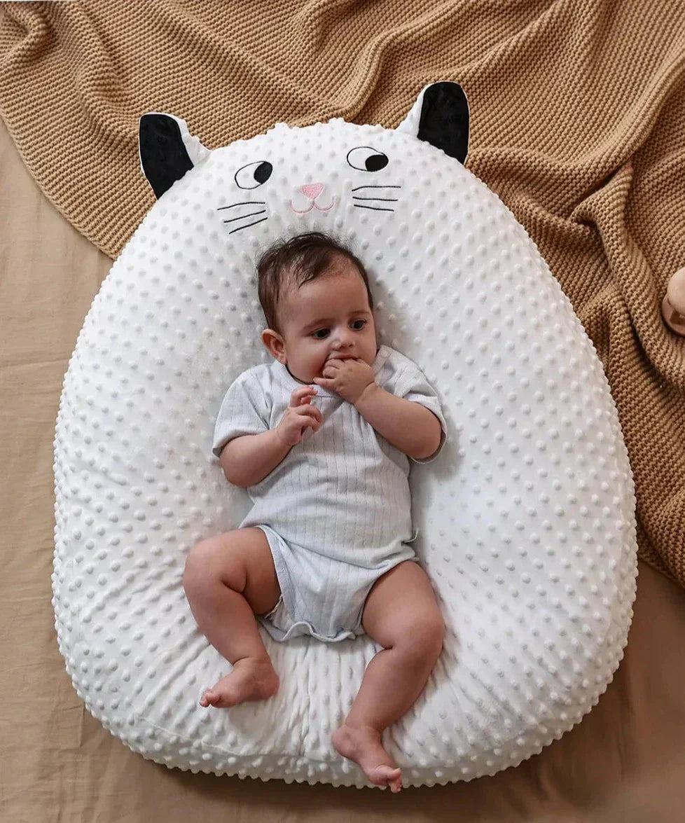 Tragbares Stillkissen für Babys – ComfyCuddle