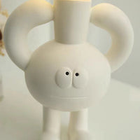 Verspielte Tischlampe mit Glasball - Glombra