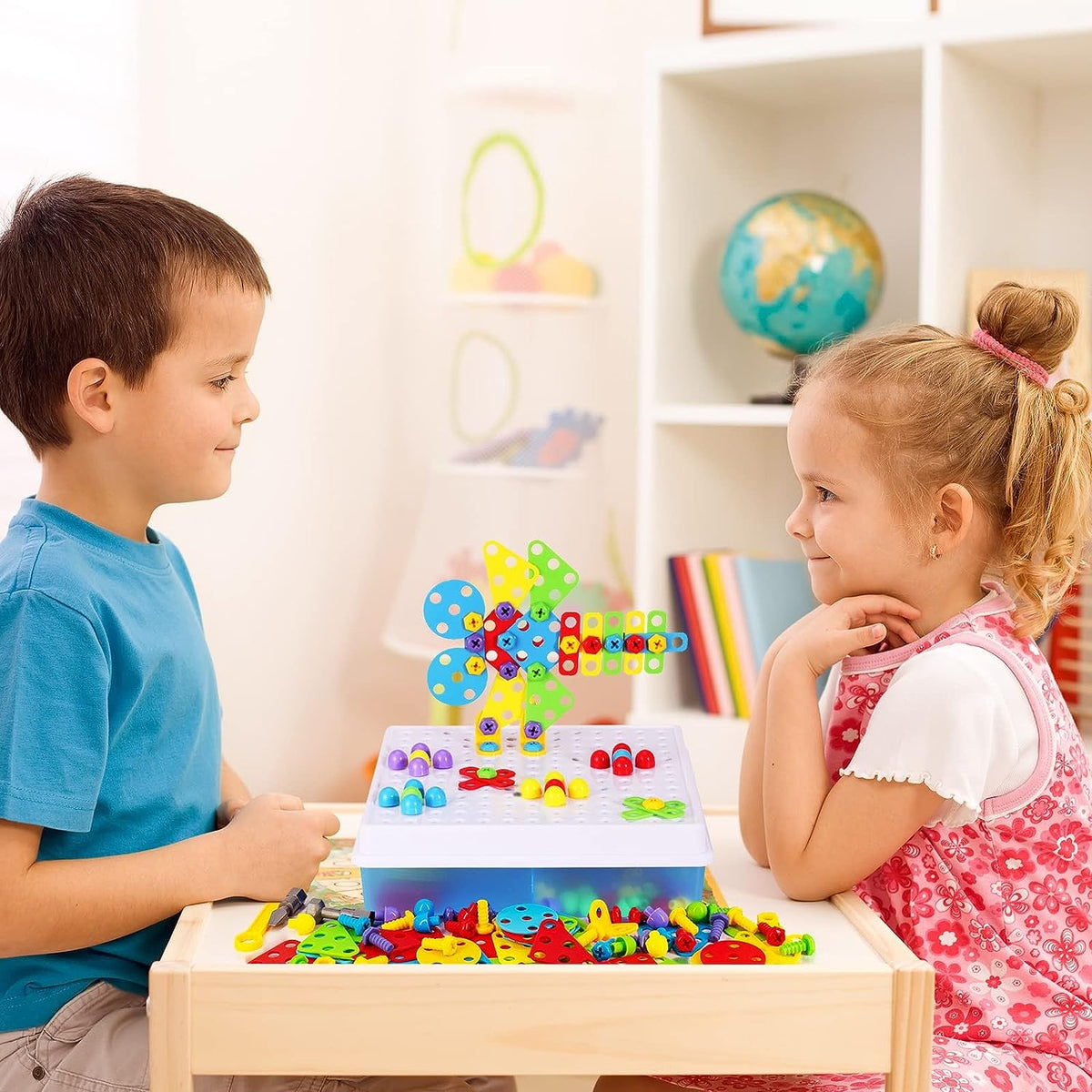 Kreatives Bauset mit Spielzeugbohrer - BuildyDrill