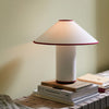 Tischlampe mit Stoffschirm – Lunara