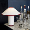 Tischlampe mit Stoffschirm – Lunara