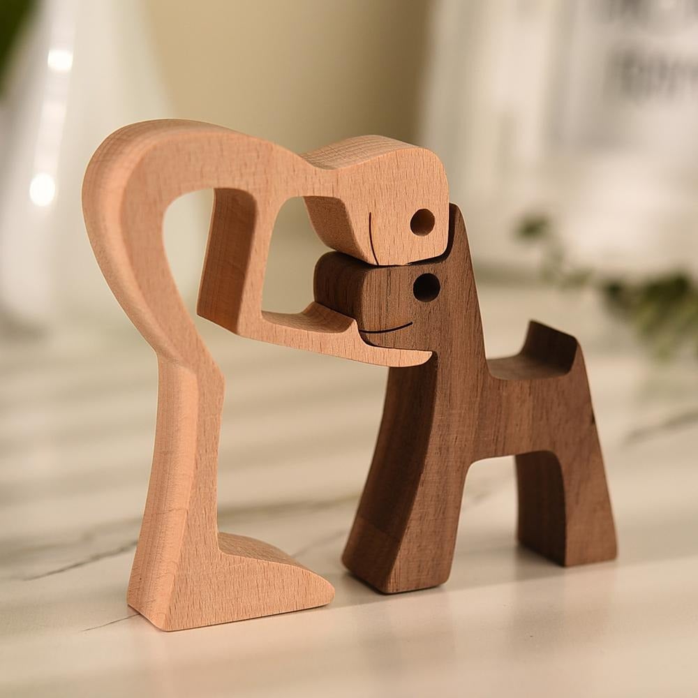 Handgeschnitzte Hundefigur - HeartBond