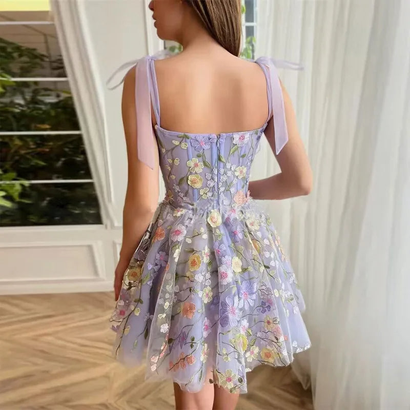 Tüll Cocktailkleid mit Blumenapplikationen - Rosalie