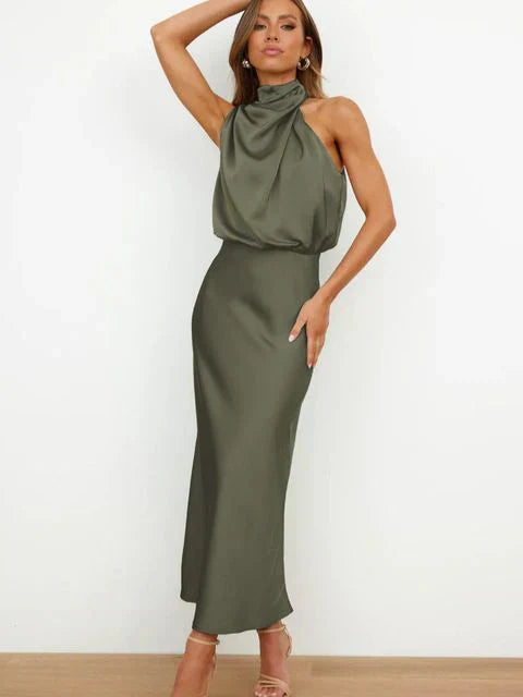 Stilvolles Abendkleid mit hohem Kragen aus Satin für Sommerevents – Elina