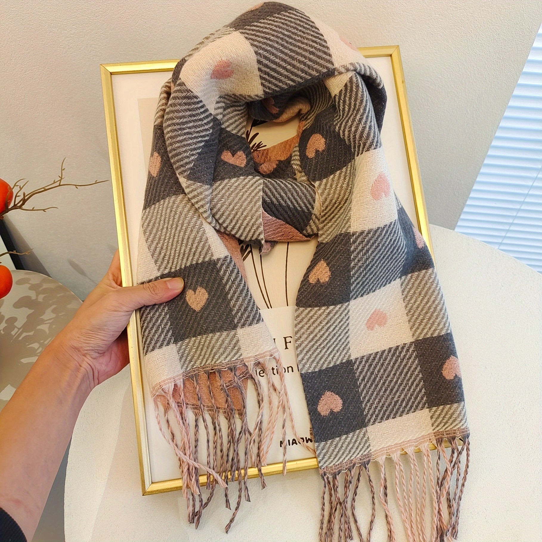 Gestreifter Damen Schal aus Polyester für Herbst & Winter – Aurelie