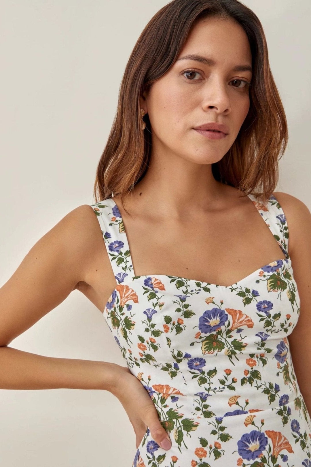 Printed Flowing Midi Dress with Straps – Norelle