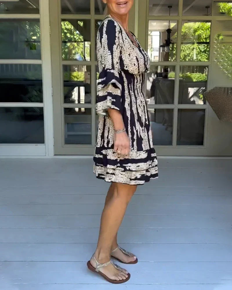 Luftiges & Stylishes Damenkleid mit V-Ausschnitt und 3/4-Ärmeln – Elina