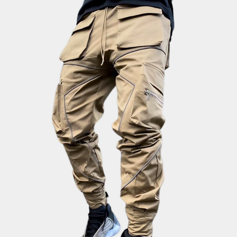 Beige Herren-Cargohose mit Taschen, Reißverschlüssen, Streetwear, lässig, modisch.