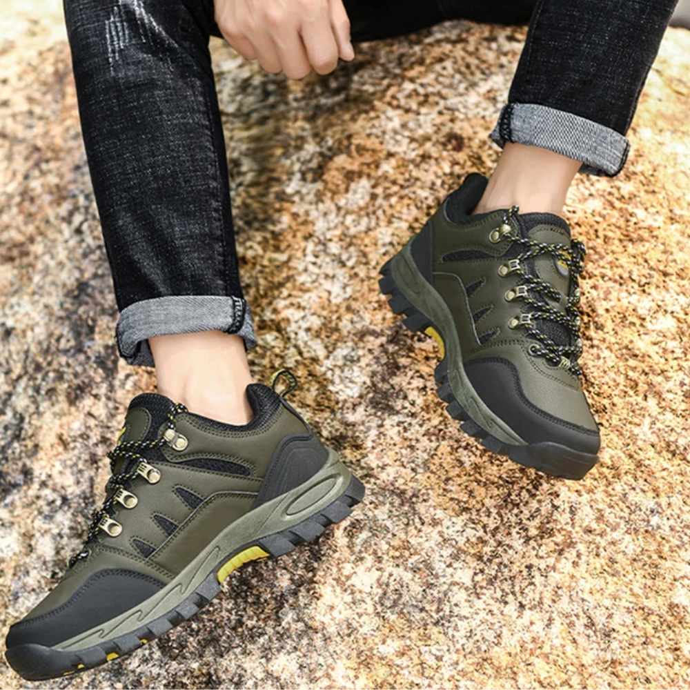 Trendige Outdoor-Wanderschuhe - PeakTrail