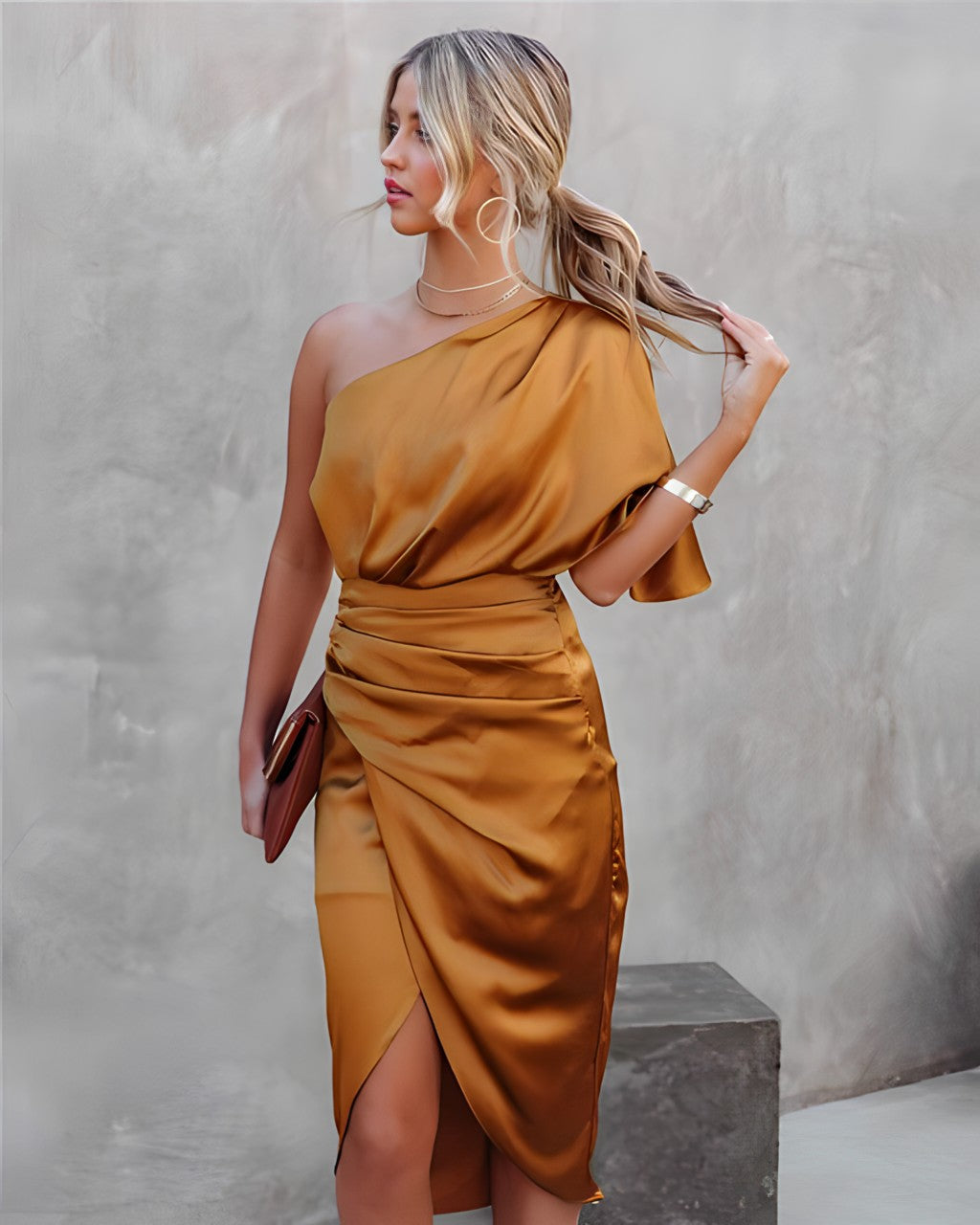 Cocktail dress with one shoulder - Valeria