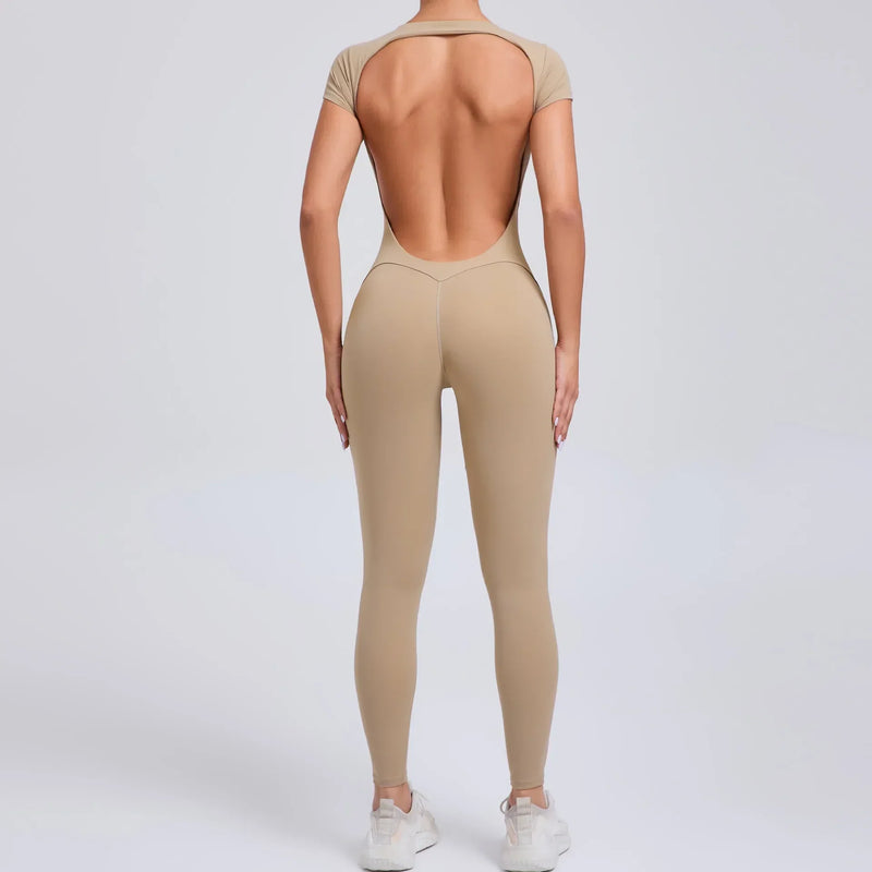 Yoga jumpsuit with breathable & flexible design – Luna