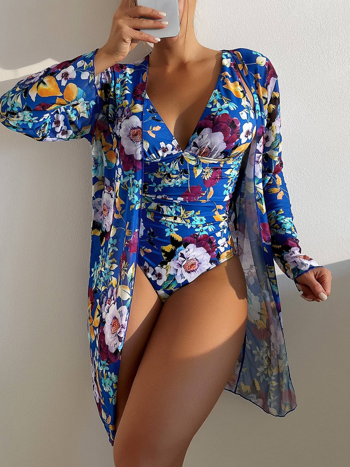 3-piece blue bikini set with flattering fit – Marisse