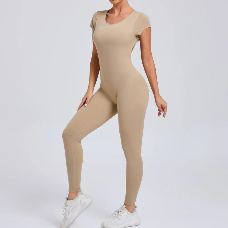 Yoga jumpsuit with breathable & flexible design – Luna