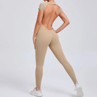 Yoga jumpsuit with breathable & flexible design – Luna