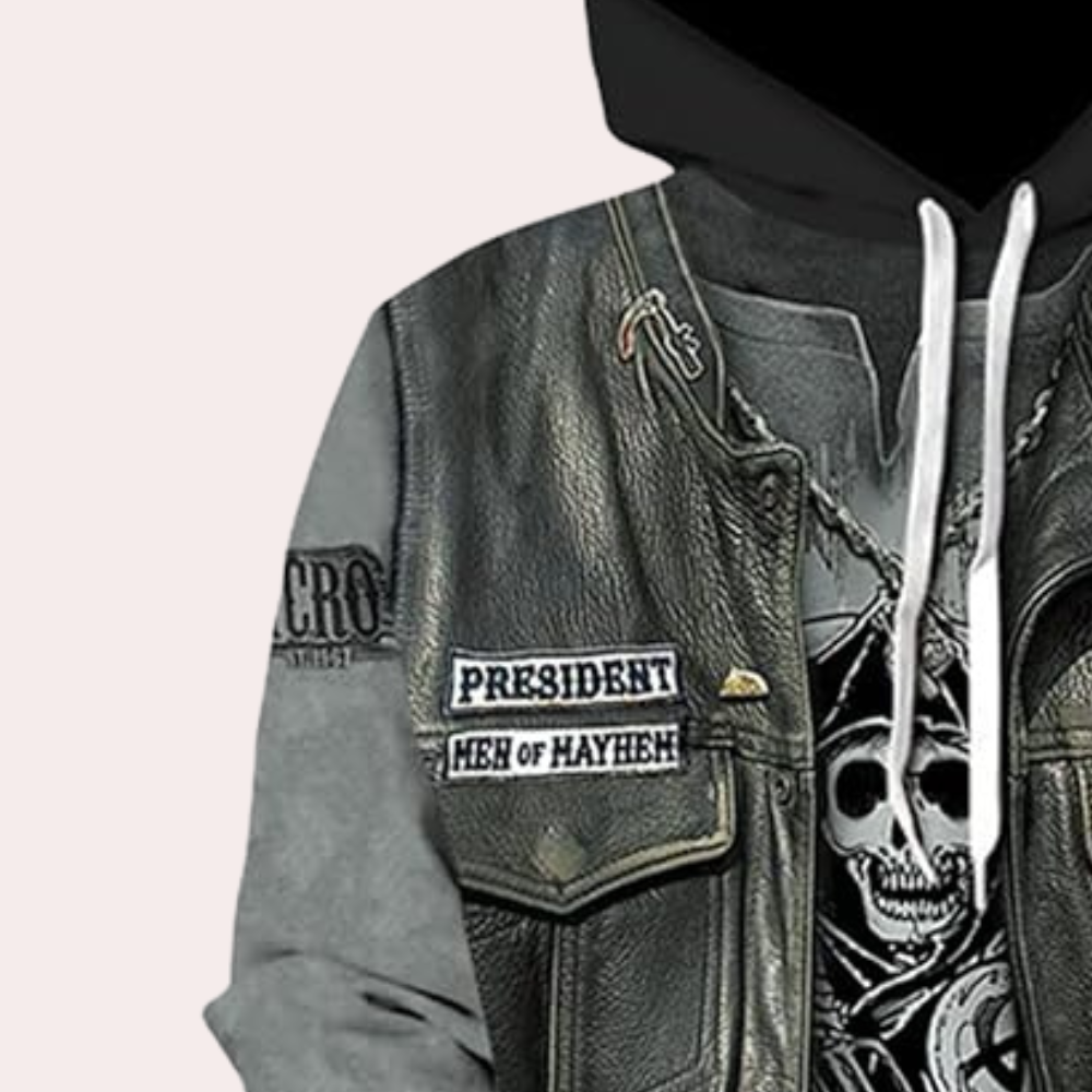 Schwarze Lederweste mit Totenkopf-Design und "President" Aufnäher, Motorradbekleidung.