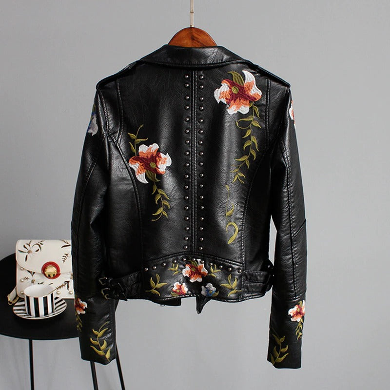 Bestickte Damen Kunstlederjacke im Bikerstil – Eleonora