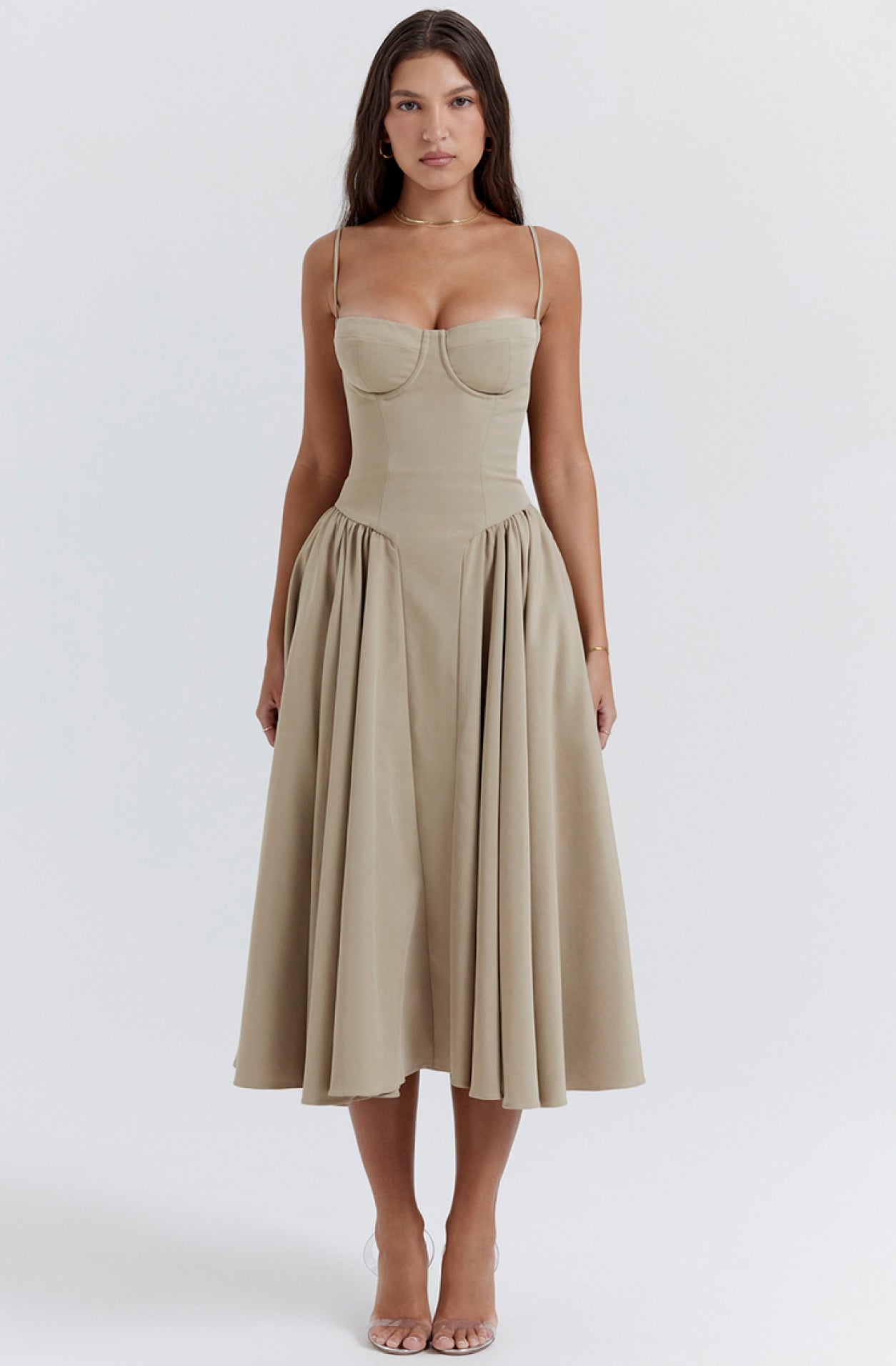 Stylisches Sommerkleid mit Spaghettiträgern und Taillenmieder – Mira