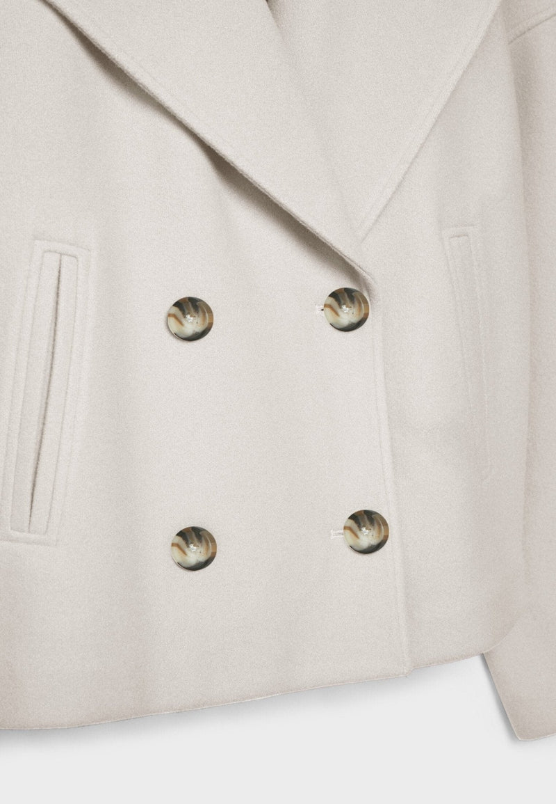 Herbstliche Kurzjacke im Doppelreiher-Stil – Clara