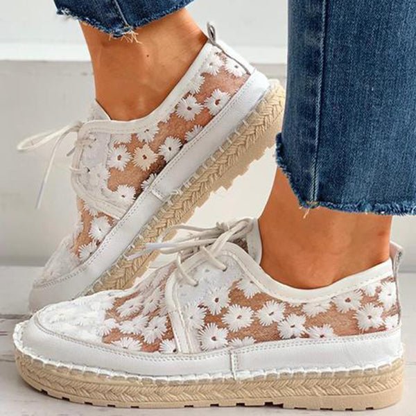 Embroidered flower shoes with supportive footbed – Lucine