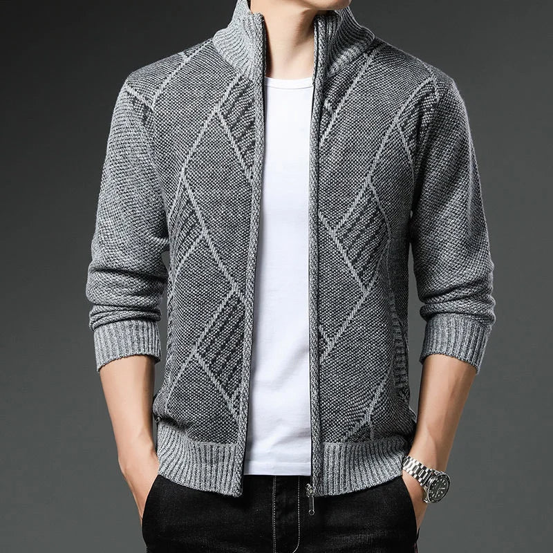 StripeZip Weste | Trendiger gestreifter Winter-Cardigan