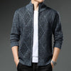 StripeZip Weste | Trendiger gestreifter Winter-Cardigan