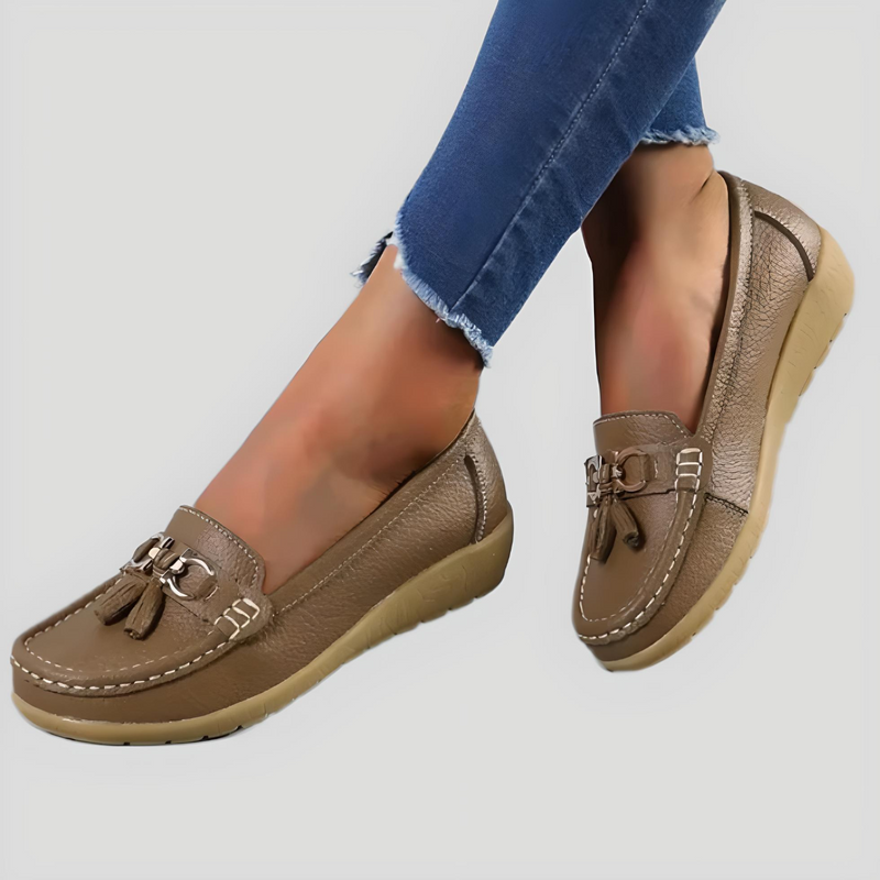 Hannah - Casual Slip-On Shoe with Band Design in the Middle
