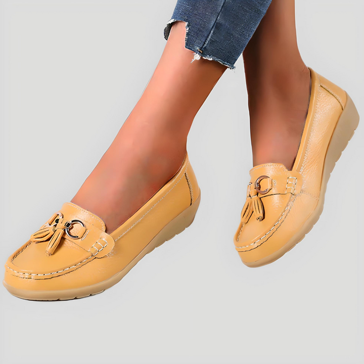 Hannah - Casual Slip-On Shoe with Band Design in the Middle