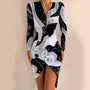 Modisches Kleid mit Frontschlitz